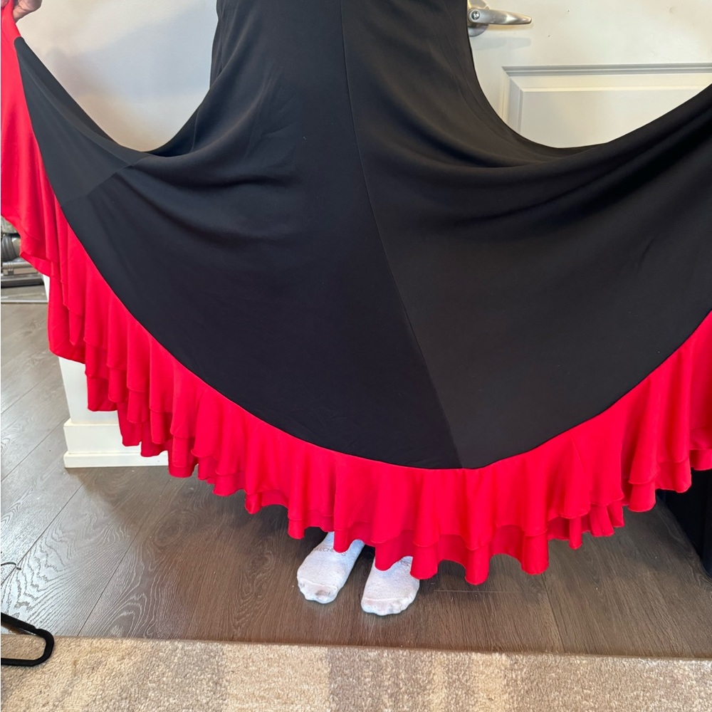 Flamenco skirt Elegant Black and Red Maxi Skirt